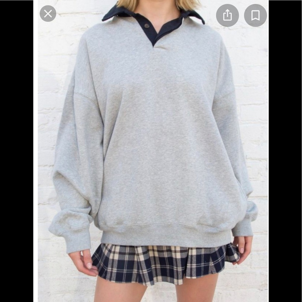 NWT grey Archer with navy blue collar